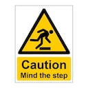 Mind The Step Sign 150 X 200mm Vinyl 1